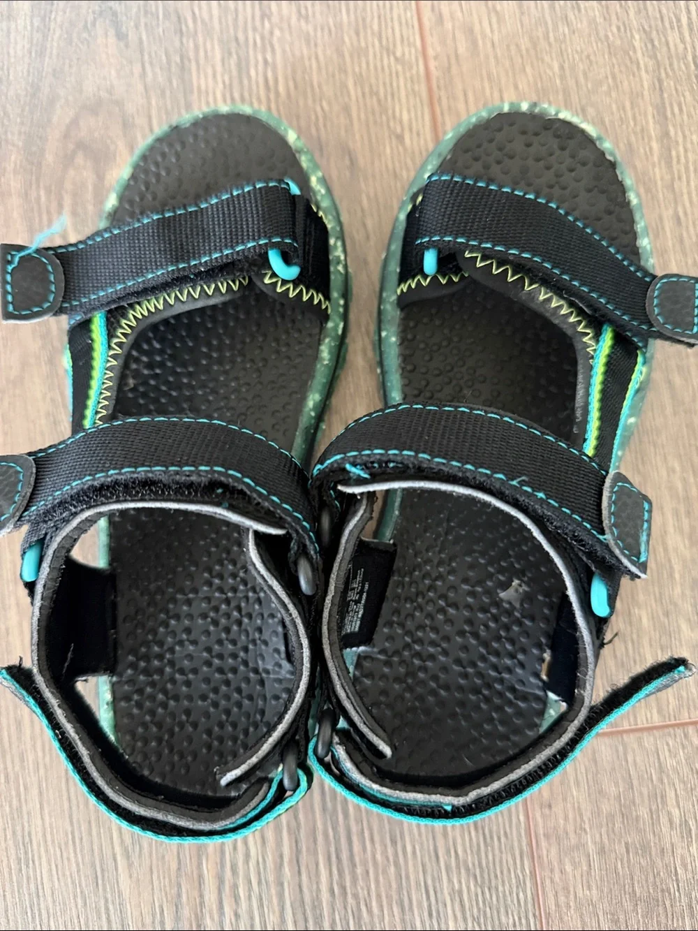 Wonder Nation Toddler Sandals Little Boys Size 1 Beach Shoes Velcro Black Green
